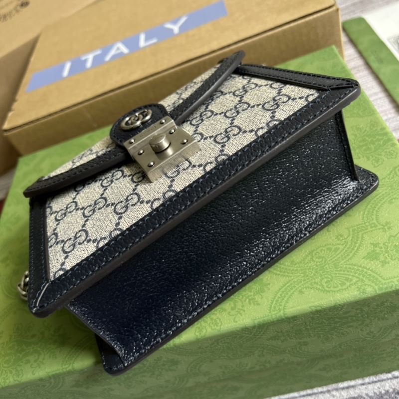 Gvc*1 padlock shoulder bags